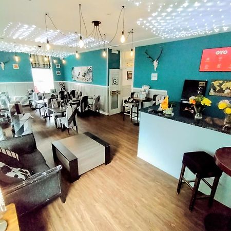 Oyo Gin House Hotel Greenock Esterno foto